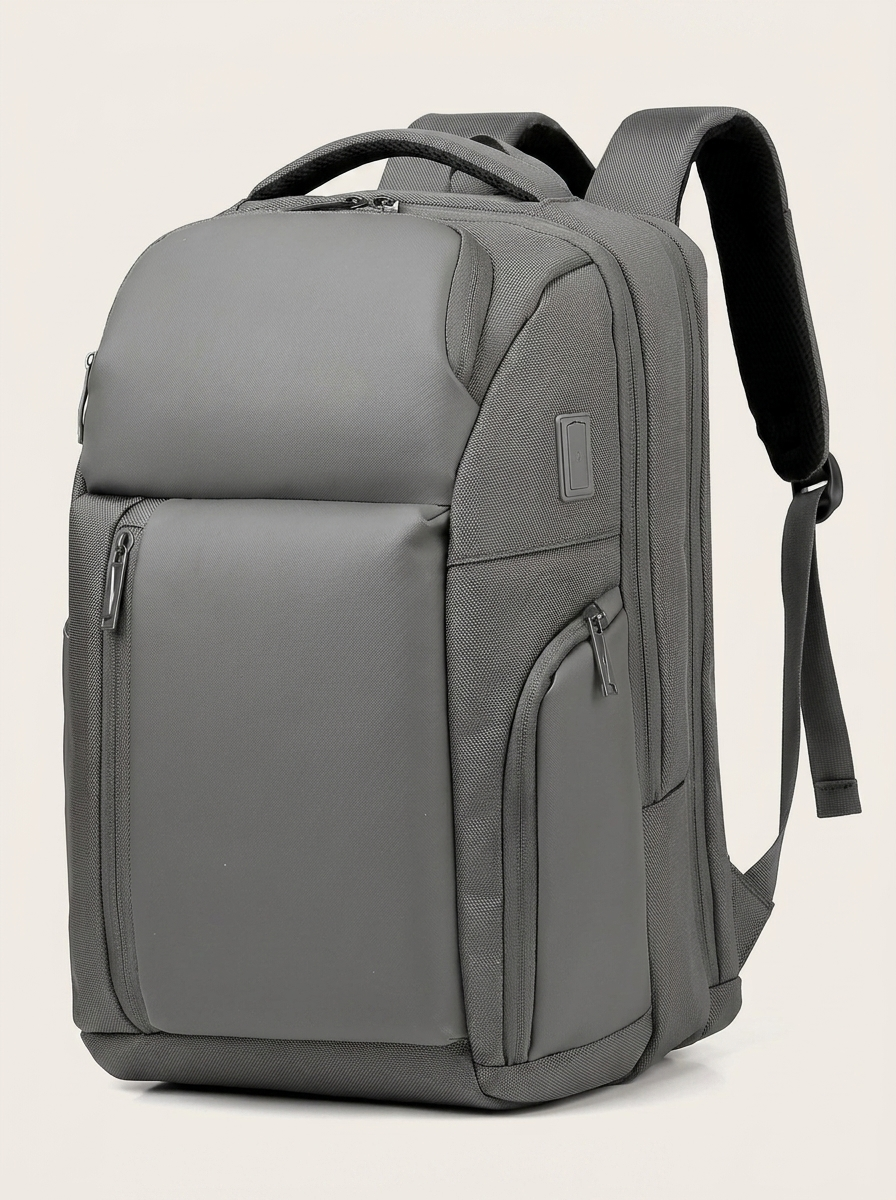 Padded compartment protecting laptops up to 16 inches