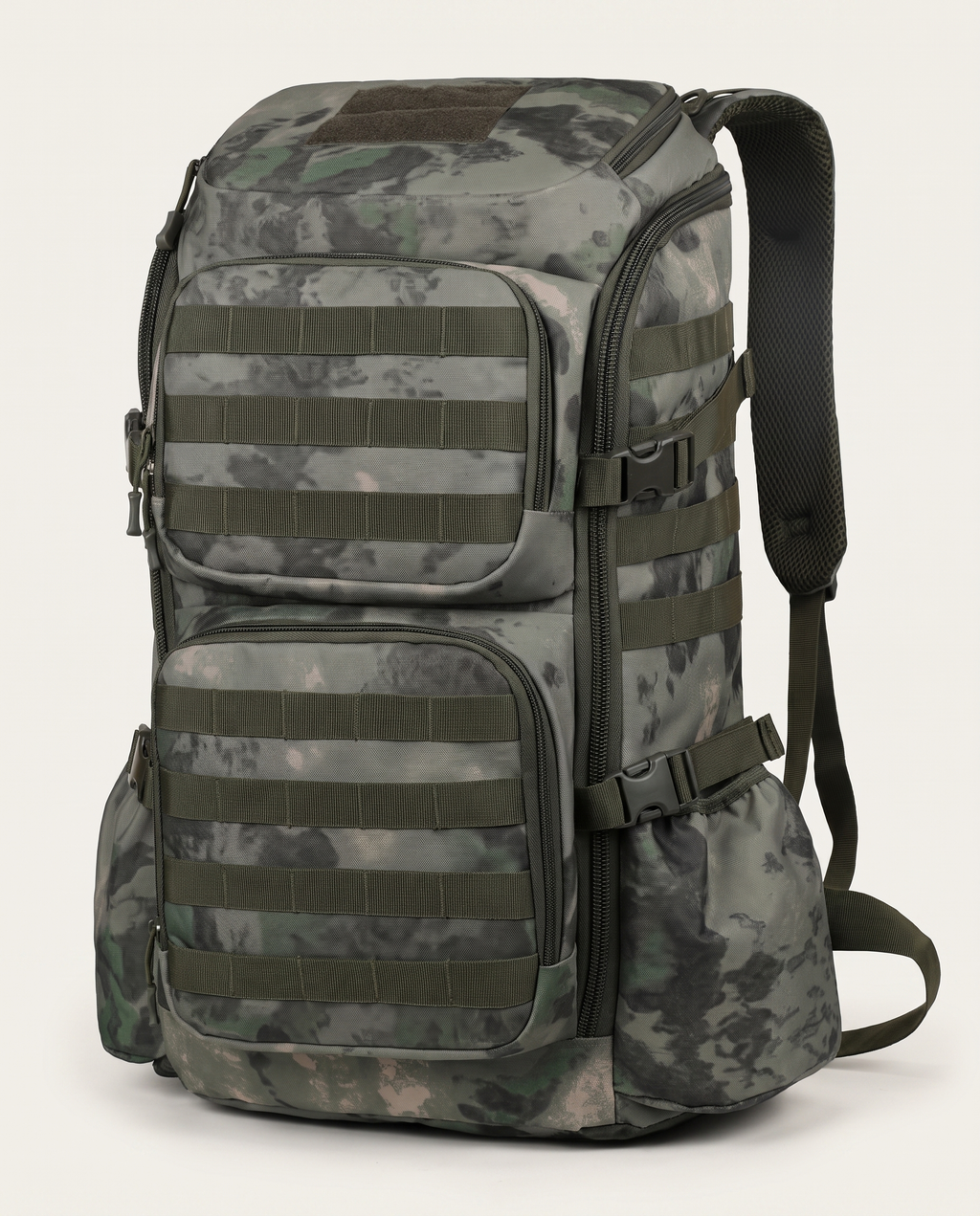 1.2 kg rucksack of 32 x 17 x 58 cm, in seven colourways and camo prints