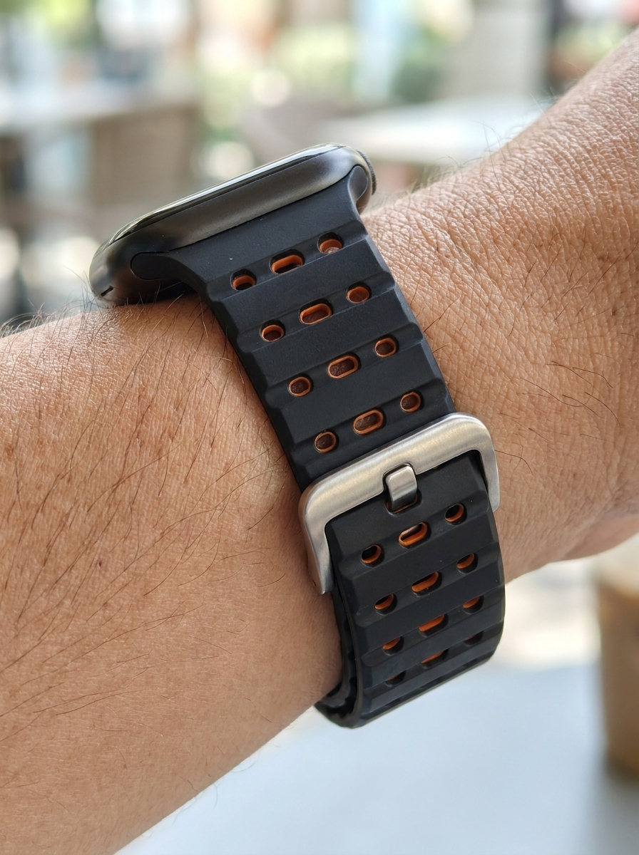 Magnetic silicone sport band for Apple Watch with breathable perforated design